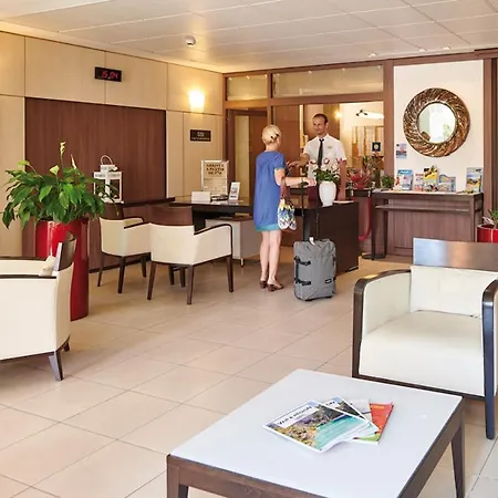 Scenic Le Mediterranee - 2 People Ground Floor Studio For Reduced Mobility Saint-Raphaël